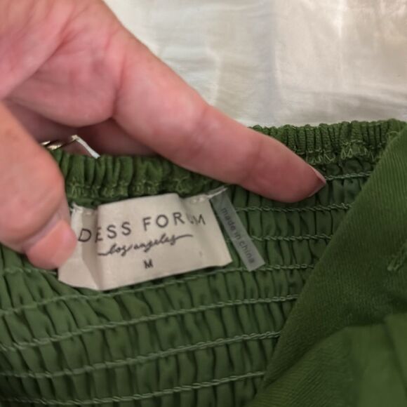 Dress Forum Green Sleeveless Linen Blend Buckle Dress - Picture 7 of 9